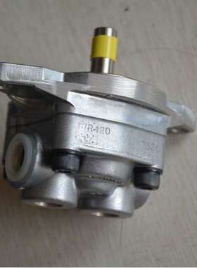 日本岛津 SHIMADZU 双联齿轮泵 D1A2716R336 液压油泵