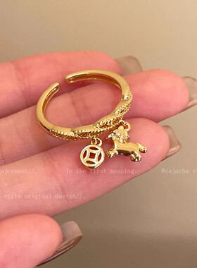 金色小马铜钱开口复古食指戒