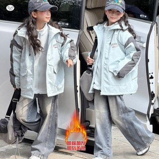 女童2026秋冬冲锋衣三合一可拆卸中大童加厚外套加绒牛仔阔腿裤潮