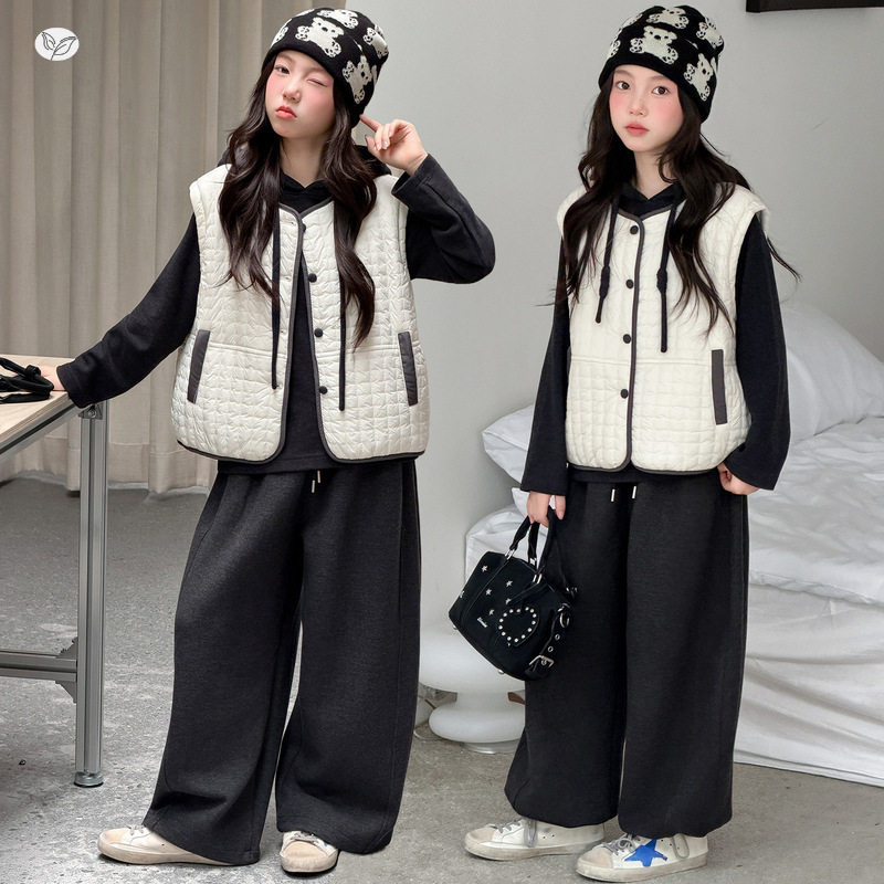 女童秋冬新款韩版连帽卫衣加棉马甲三件套大童深秋加厚上衣阔腿裤
