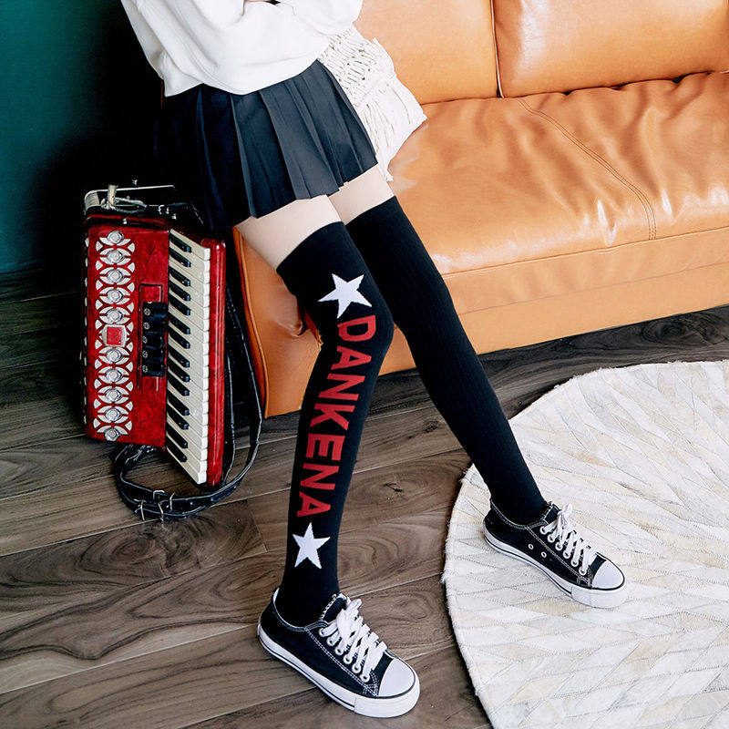 过膝袜子女韩国长筒袜日系棉学生高筒袜学院风字母大腿袜美腿袜