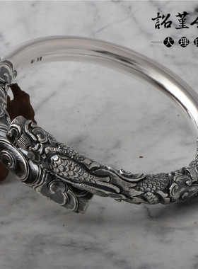 祥云复古风光面龙纹抱柱手工银