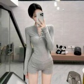 辣妹舒适套装 设计感单排扣长袖 T恤上衣秋季 美式 低腰紧身包臀短裤