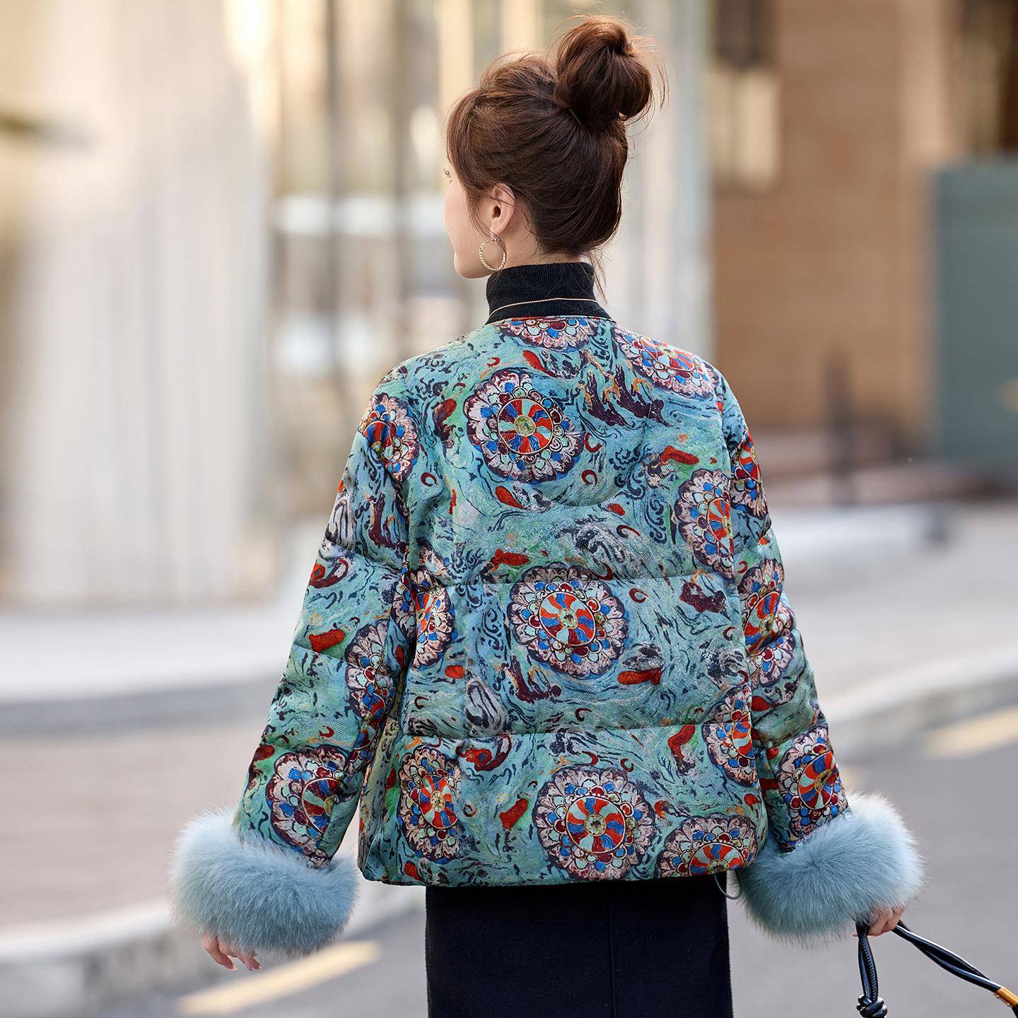 时尚洋气白鸭绒新中羽套绒服式女2025冬季新款狐狸5毛RS2858-1袖