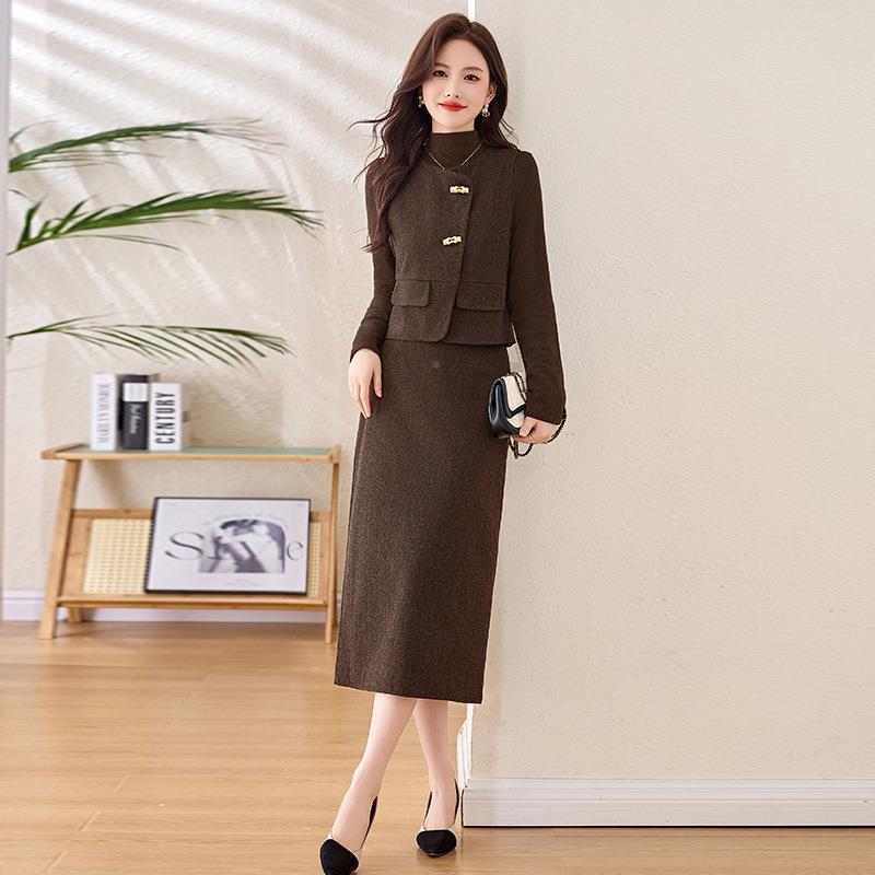 时尚长打裙底马甲洋5气半身裙三件套女袖2ME5502025冬季新款套装