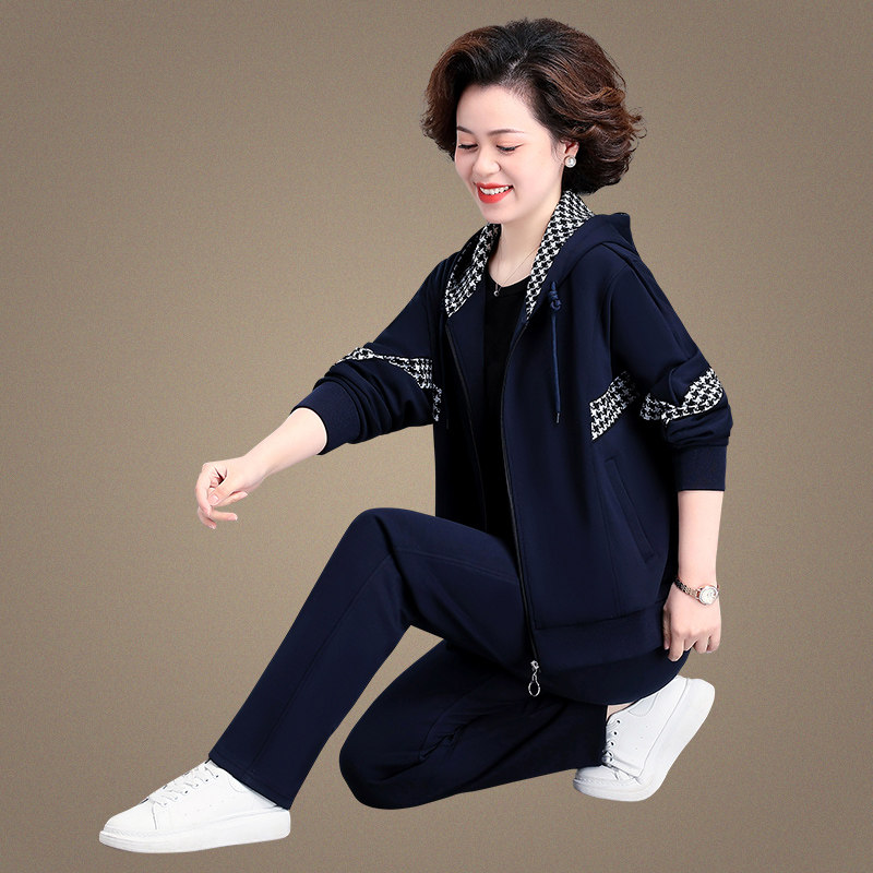 中年妈妈休闲运动套装女春秋2024新款三件套中老年人女装时尚秋装