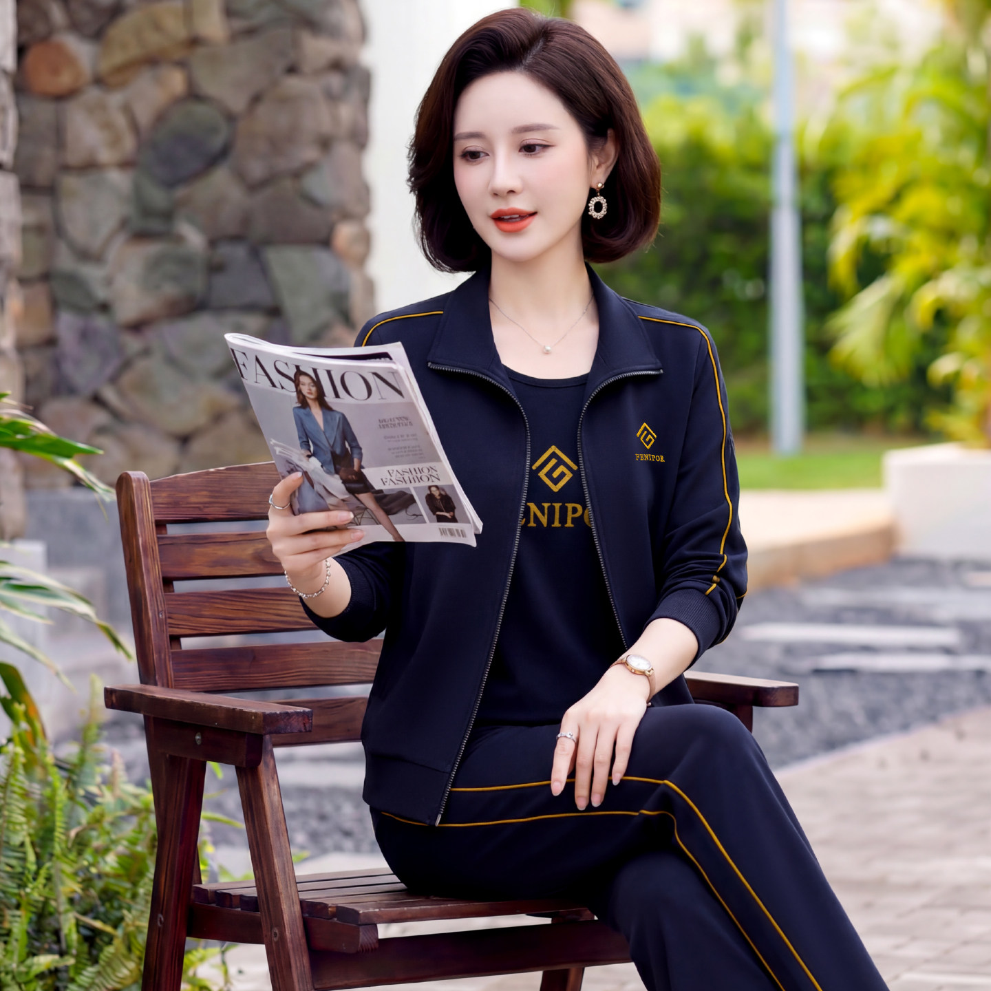 中老年运动服套装女春秋2026新款妈妈跑步健身宽松显瘦休闲三件套