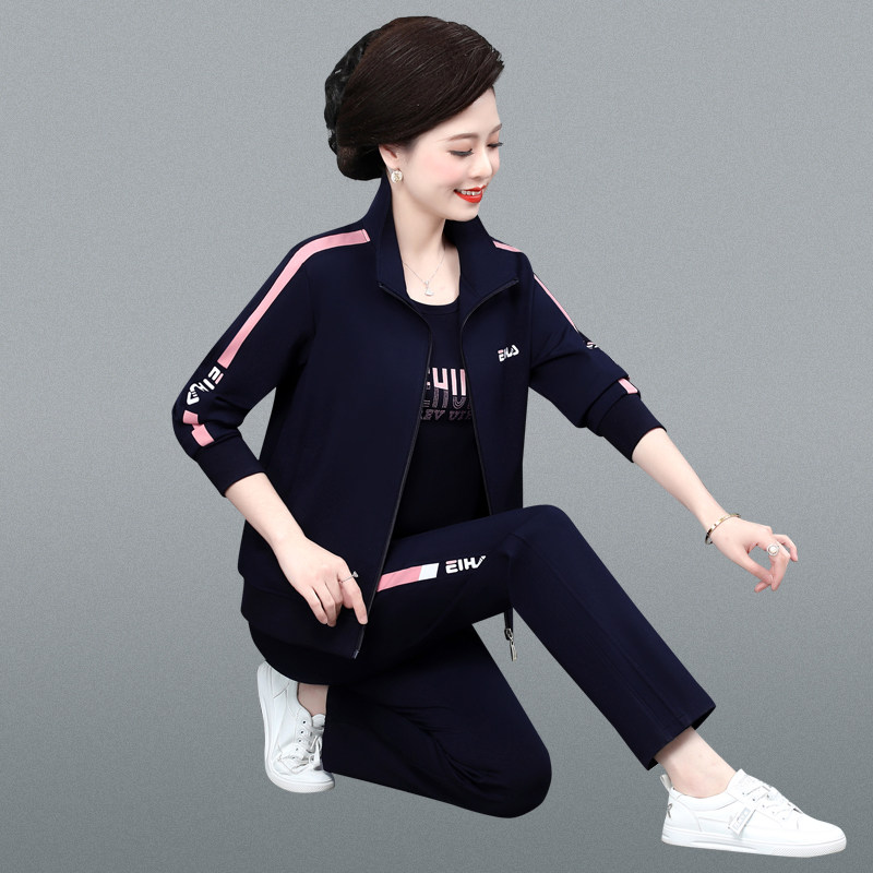 宝曼鲨正品妈妈春装三件套新款中老年运动套装女春秋卫衣外套大码