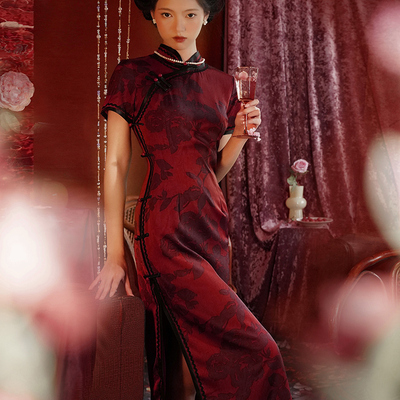 红色旗袍2025新款高端大气上档次年轻款复古民国老上海长款连衣裙