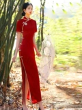 Red Cheongsam 2024 Новые женские летние улучшение вступительных экзаменационных флага могут быть хуже, чем носить длинное платье