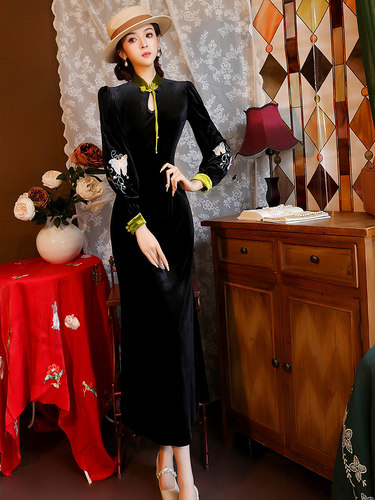 黑色秋冬礼服宴会旗袍新中式