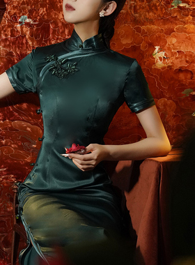 绿色复古旗袍2025新款高考送考旗开得胜高端大气上档次中式连衣裙