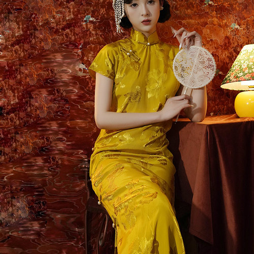 黄色旗袍2025新款女改良高考送考旗开得胜日常可穿素雅长款连衣裙