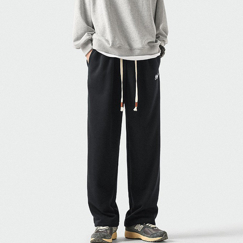 韩里韩气的穿搭裤子男士2025新款今年流行爆款卫裤超火的休闲卫裤