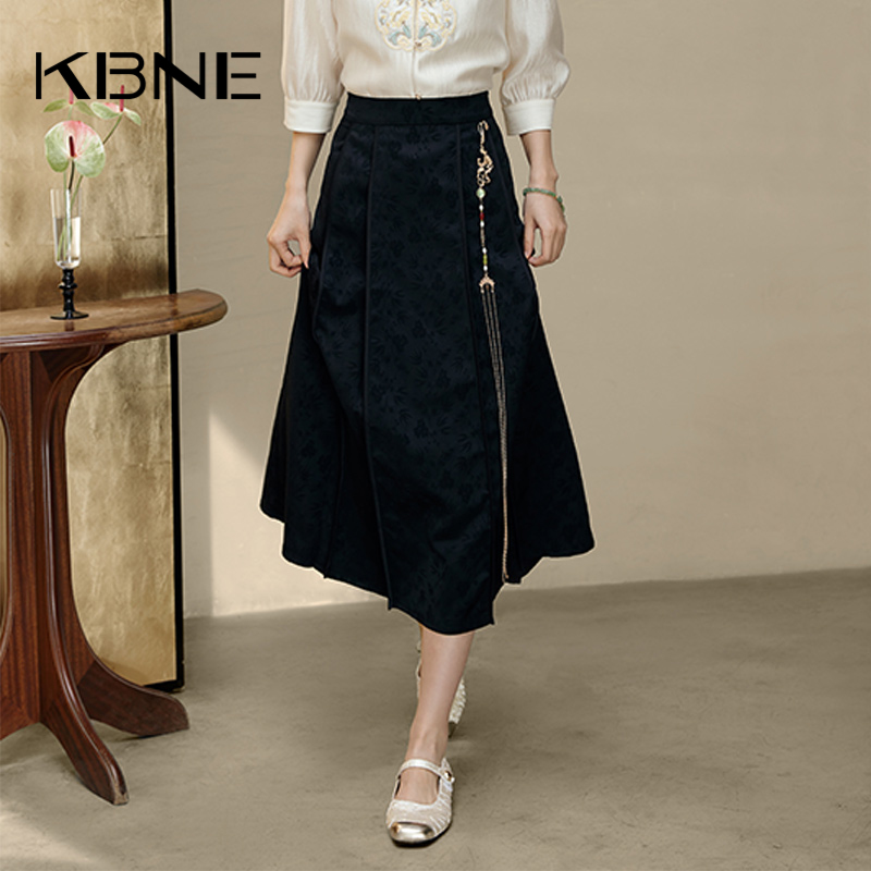 KBNE半身裙女新中式马面裙中长款2025夏季新款高腰a字裙半裙长裙