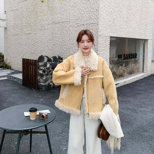 浅黄色短款立领羊毛羔加外套女冬小个子D079-895保暖仿厚皮毛一体