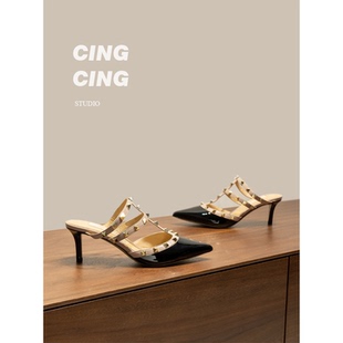 女 CING`CING 闭眼入 招牌款 尖头铆钉半拖漆皮细跟高跟真皮穆勒鞋
