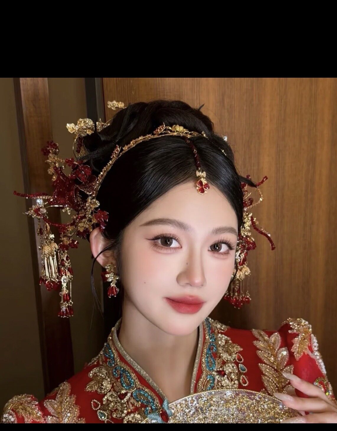 新款中式新娘头饰琉璃花朵古风红色眉心坠配饰秀禾服流苏后区发饰