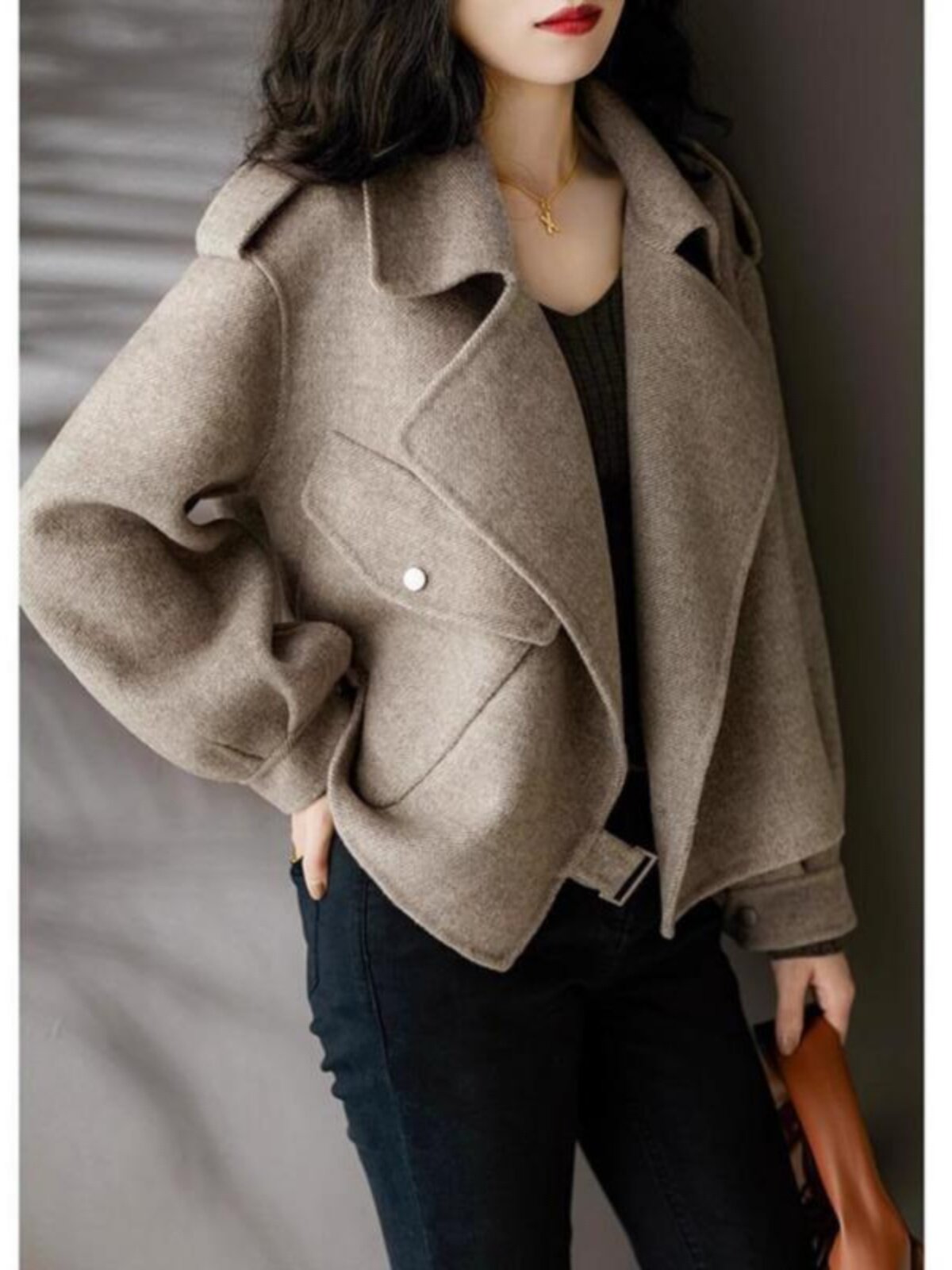 英伦风短款毛呢大衣女士2025秋季新款百搭通勤小个子宽松显瘦外套