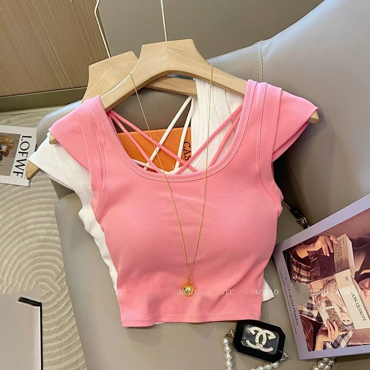 露背交叉纯欲性感辣妹胸垫T恤