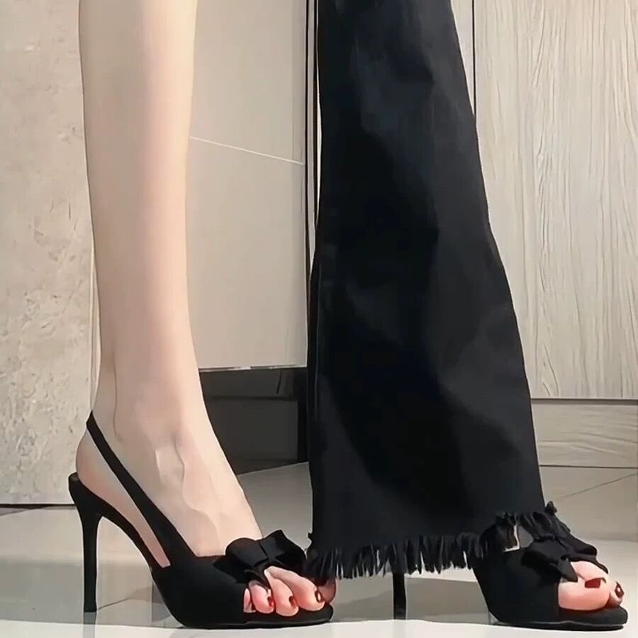 法式绝美小高跟鞋黑色性感蝴蝶结一字带细跟后空凉鞋配裙子