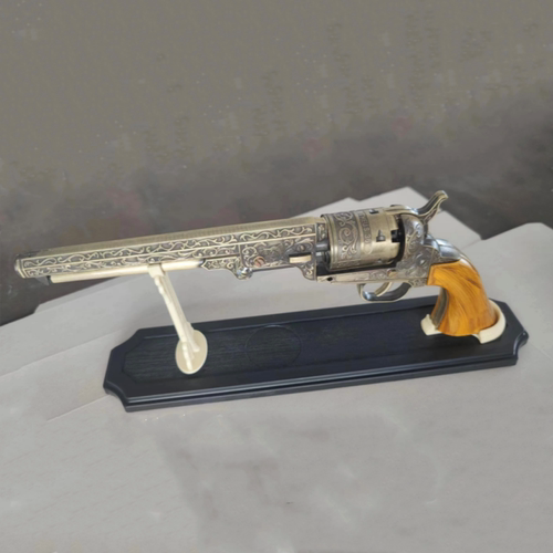 剑鱼仿古摆件金属西部世界洋枪