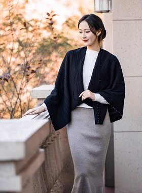 嫵WOO 【限时折扣】珍爱升级绞花钉珠披肩百搭羊绒围巾秋冬保暖