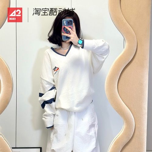 42运动家 NIKE耐克 学院风休闲V领毛衣宽松针织套头衫 DX0009-133