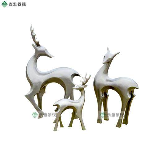 户外几何不锈钢镜面鹿雕塑园林景观公园绿地草坪仿真动物摆件立体