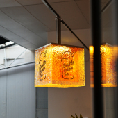 奶茶店灯箱定制 网红店铺门头招牌 双层石头纹亚克力旋转广告牌