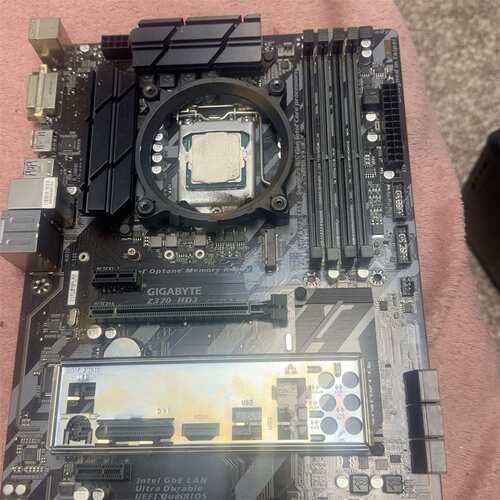可维修技嘉主板套装，技嘉Z370 HD3，i5 8400CPU，