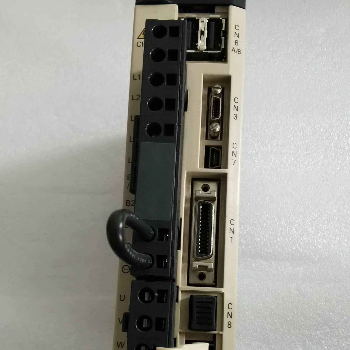 安川驱动SGDV-R90A11B002000成色如图