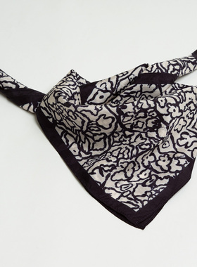 出口围巾女春夏优雅黑色花朵印花丝巾百搭旅游装饰真丝领巾小方巾