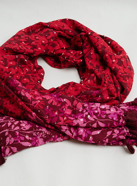 新款欧美时尚 优雅气质红色叶子印花围巾女春秋 装饰剪花旅游丝巾