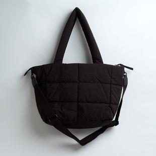 新款 简约复古黑色水洗尼龙单肩斜挎包托特百搭轻便通勤旅游云朵包