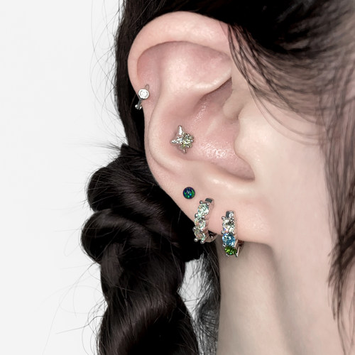 【全店买四免一】高级感巨闪耳圈