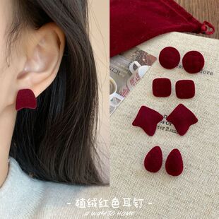 秋冬复古植绒红色几何不规则耳钉女银针港风简约个性时尚气质耳饰