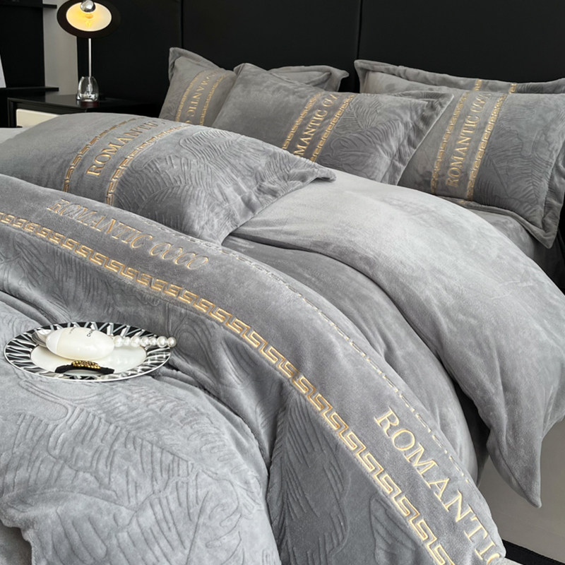 轻奢高级感牛奶绒床上四件套秋冬季珊瑚绒法兰绒双面加绒被套床单