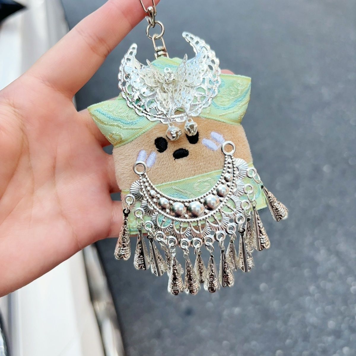 贵州小洋芋绿色祥云蝴蝶铃铛diy土豆民族风钥匙扣汽车装饰挂件