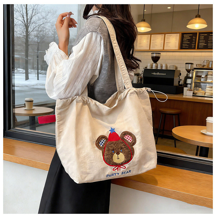 日系卡通小熊刺绣帆布包包女2026新款大容量单肩托特包通勤腋下包,箱包皮具/热销女包/男包,腋下包,淘宝优惠券,粉丝福利购,淘宝优惠卷