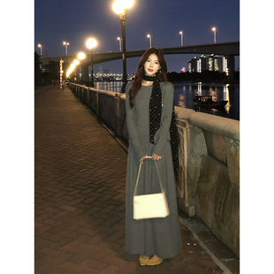 甜辣多多【舒适随走】2025套装女圆领背心+贝壳扣开衫+高腰半裙