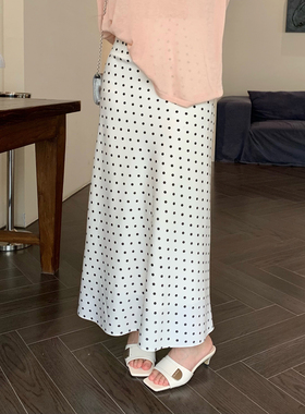 甜辣多多 2026年春夏百搭显瘦梨形A摆长款白色波点半身裙女Z3625