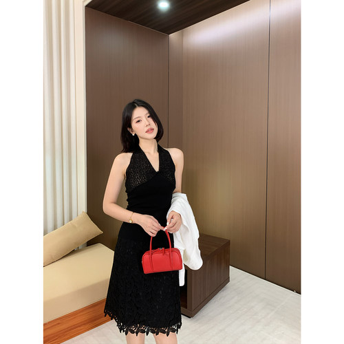 甜辣多多 天丝亚麻挂脖2026年夏弹力显瘦百搭通勤上衣女W9888