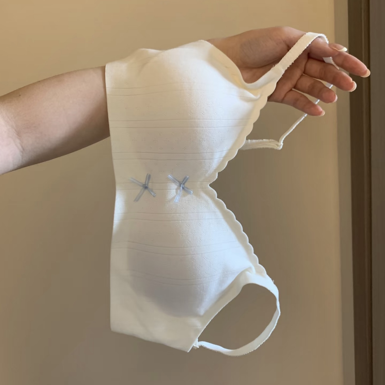 日系甜美裸感无痕舒适内衣女