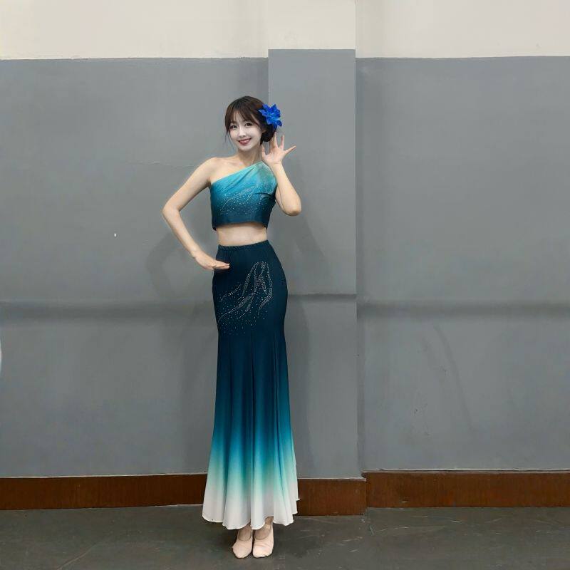 傣族舞蹈服装新款孔雀舞