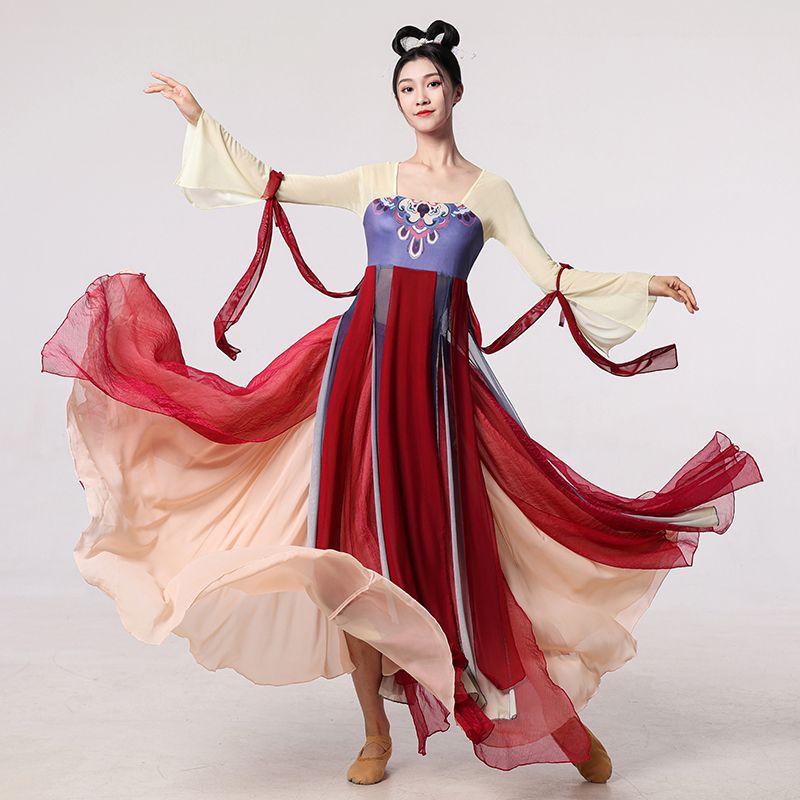 古典舞长纱衣女汉唐舞蹈
