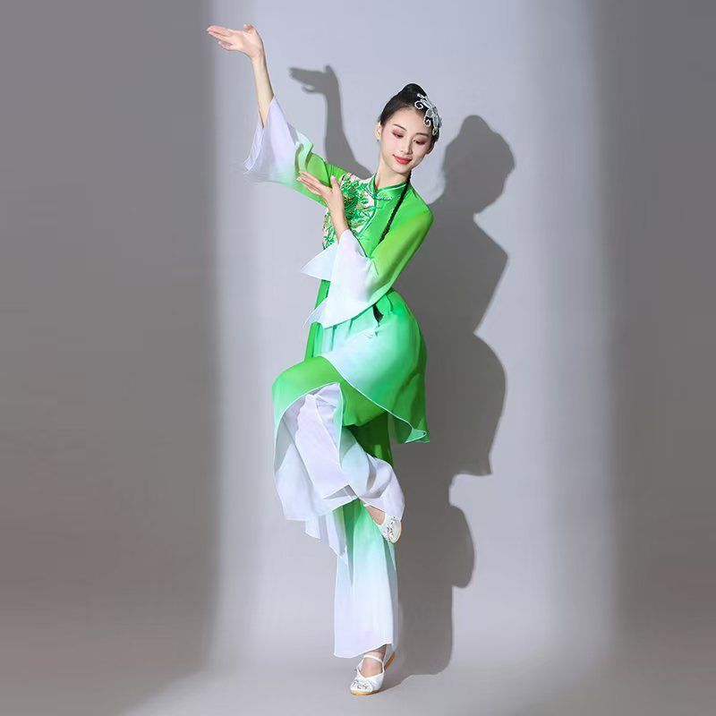 秧歌服演出服女新款扇子