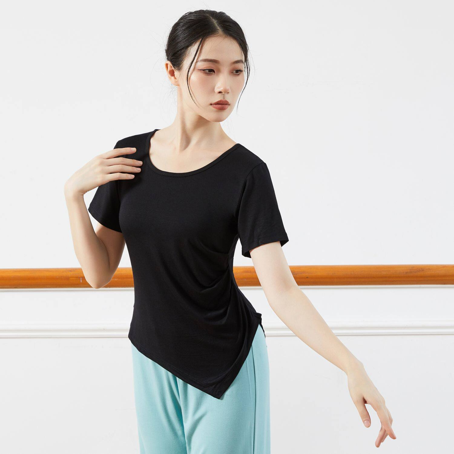 舞蹈上衣女显瘦服短袖形