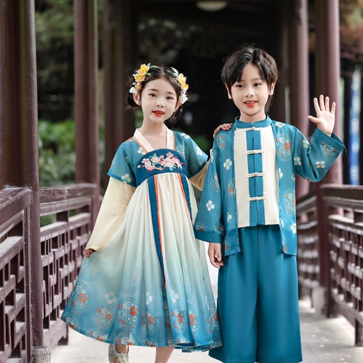 汉服六一男女演出服中国
