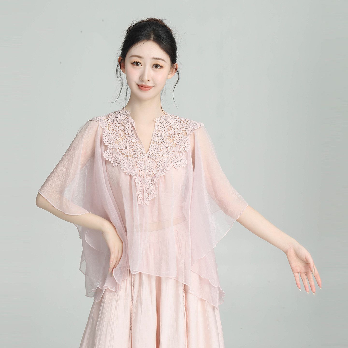 新款现代舞蹈服装飘逸蕾